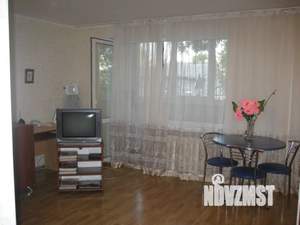 1-к квартира, посуточно, 40м2, 2/5 этаж