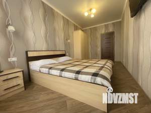 1-к квартира, посуточно, 38м2, 3/10 этаж