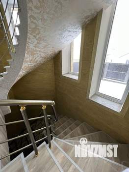3-к квартира, на длительный срок, 104м2, 1/3 этаж