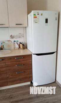 1-к квартира, посуточно, 39м2, 7/10 этаж