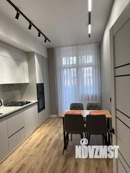2-к квартира, на длительный срок, 82м2, 1/9 этаж