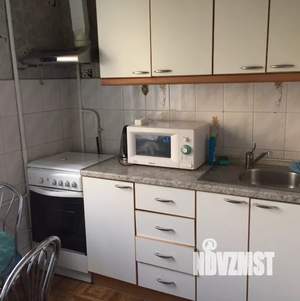 2-к квартира, посуточно, 45м2, 3/3 этаж