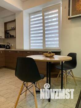 Студия квартира, посуточно, 30м2, 1/10 этаж