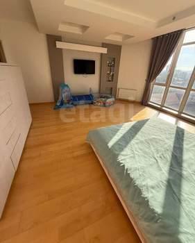 3-к квартира, на длительный срок, 160м2, 7/10 этаж