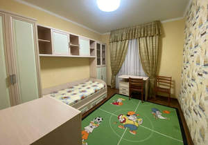 4-к квартира, на длительный срок, 110м2, 1/10 этаж