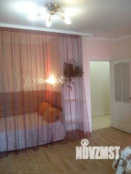 1-к квартира, посуточно, 35м2, 5/5 этаж