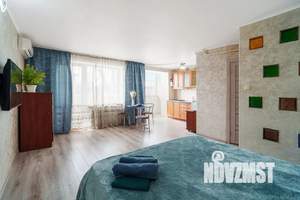 Студия квартира, посуточно, 40м2, 2/5 этаж