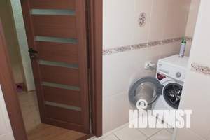 1-к квартира, посуточно, 44м2, 4/10 этаж