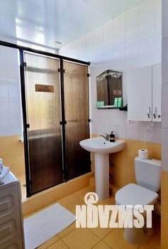 2-к квартира, посуточно, 60м2, 1/1 этаж
