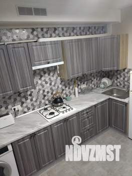 1-к квартира, посуточно, 32м2, 2/10 этаж