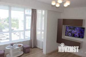 1-к квартира, посуточно, 62м2, 1/1 этаж