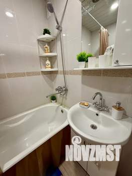 2-к квартира, посуточно, 51м2, 3/5 этаж