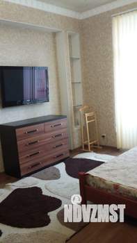 1-к квартира, посуточно, 33м2, 3/3 этаж