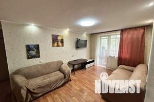 3-к квартира, посуточно, 60м2, 1/5 этаж