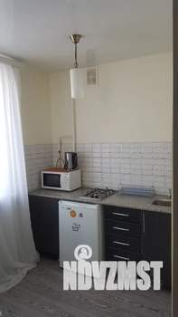 2-к квартира, посуточно, 40м2, 2/5 этаж