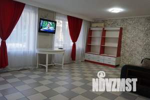 2-к квартира, посуточно, 60м2, 1/5 этаж