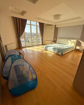 3-к квартира, на длительный срок, 160м2, 7/10 этаж