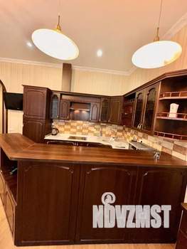 Студия квартира, посуточно, 40м2, 1/3 этаж