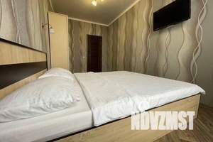 1-к квартира, посуточно, 38м2, 3/10 этаж