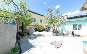 6-к квартира, вторичка, 100м2, 1/1 этаж