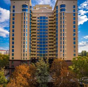 Студия квартира, вторичка, 52м2, 2/18 этаж