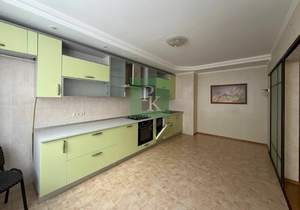 2-к квартира, вторичка, 80м2, 3/9 этаж