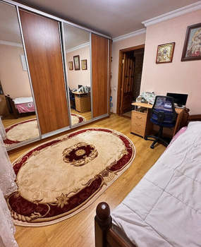 3-к квартира, вторичка, 72м2, 9/9 этаж