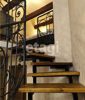 2-к квартира, вторичка, 82м2, 9/10 этаж