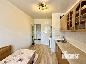 3-к квартира, вторичка, 62м2, 1/9 этаж