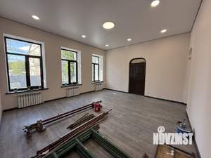 3-к квартира, вторичка, 105м2, 1/1 этаж