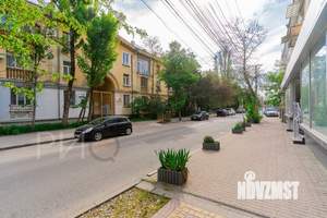 3-к квартира, вторичка, 70м2, 3/3 этаж