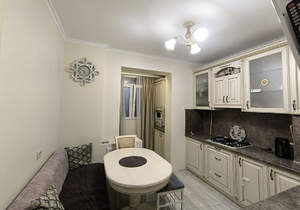 3-к квартира, вторичка, 70м2, 1/10 этаж