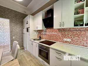 2-к квартира, вторичка, 72м2, 2/2 этаж