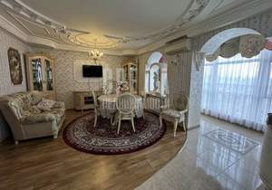 4-к квартира, вторичка, 174м2, 9/10 этаж