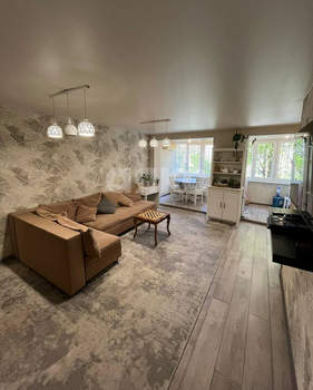 3-к квартира, вторичка, 61м2, 1/5 этаж
