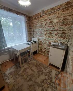 2-к квартира, вторичка, 45м2, 1/5 этаж