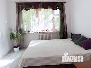 4-к квартира, вторичка, 80м2, 1/9 этаж