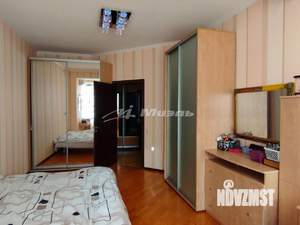 4-к квартира, вторичка, 220м2, 2/3 этаж