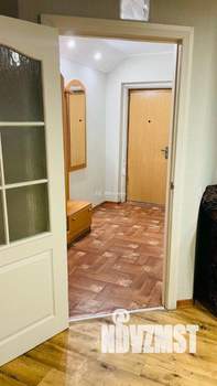 3-к квартира, вторичка, 68м2, 1/9 этаж