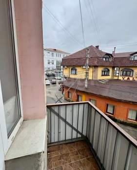 3-к квартира, вторичка, 65м2, 2/2 этаж