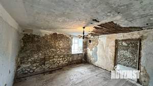 2-к квартира, вторичка, 65м2, 1/1 этаж