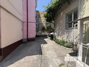 2-к квартира, вторичка, 46м2, 1/1 этаж