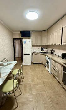 3-к квартира, вторичка, 73м2, 1/9 этаж