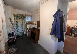 3-к квартира, вторичка, 58м2, 1/1 этаж