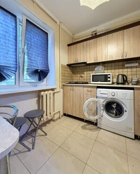 3-к квартира, вторичка, 56м2, 1/5 этаж