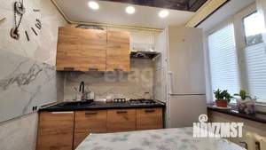 2-к квартира, вторичка, 41м2, 1/4 этаж