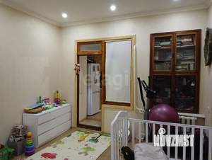 3-к квартира, вторичка, 81м2, 1/1 этаж