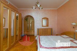 2-к квартира, вторичка, 70м2, 3/3 этаж