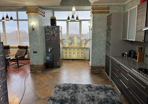 3-к квартира, вторичка, 119м2, 6/8 этаж