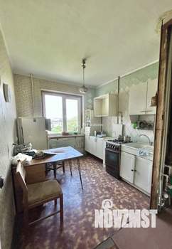 3-к квартира, вторичка, 64м2, 6/9 этаж